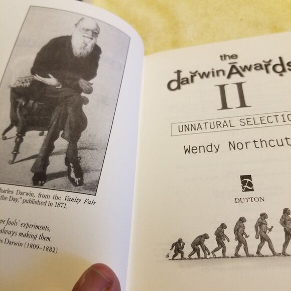 The Darwin Awards II hardcover book first Printing - Picture 5 of 7